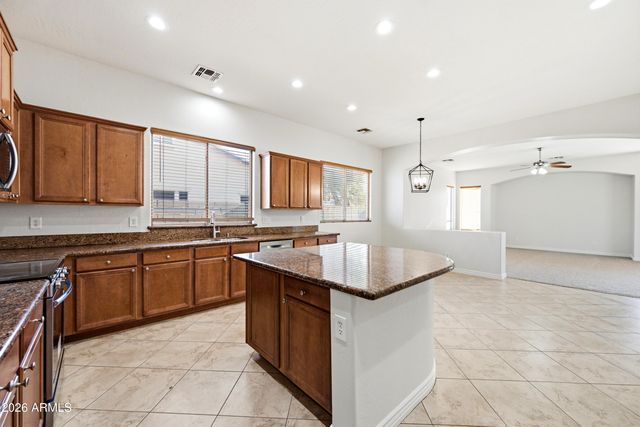 7594 N 85TH Drive, Glendale, AZ 85305