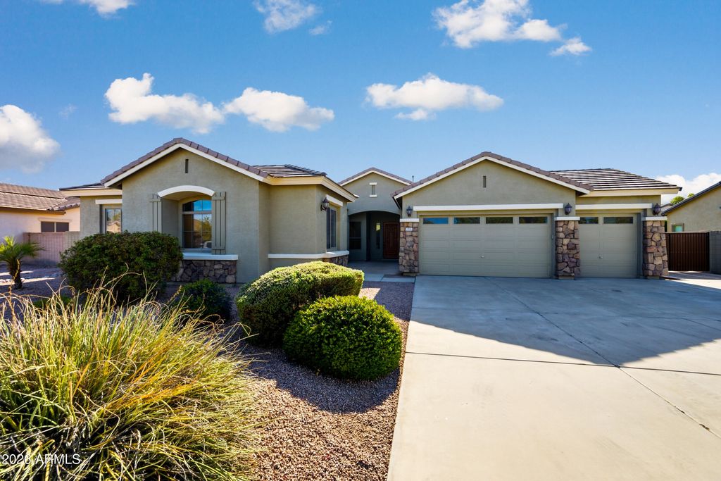 7594 N 85TH Drive, Glendale, AZ 85305