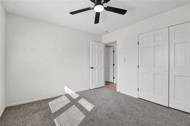 308 SE Richardson Place, Lee's Summit, MO 64063