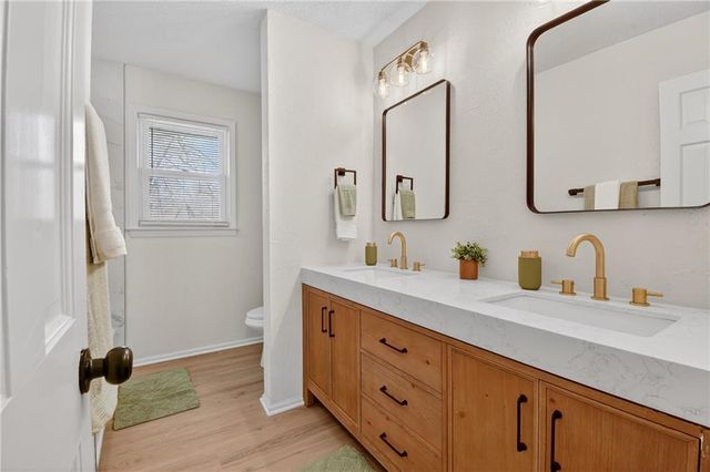 308 SE Richardson Place, Lee's Summit, MO 64063