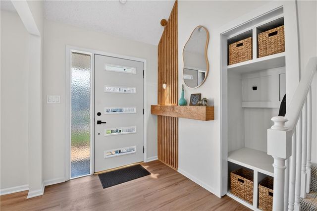 308 SE Richardson Place, Lee's Summit, MO 64063