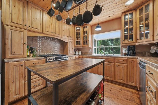 18150 Acorn Ct, Pioneer, CA 95666