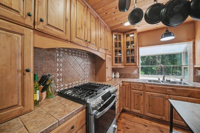 18150 Acorn Ct, Pioneer, CA 95666