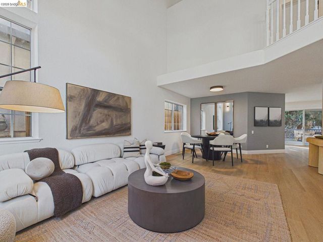 2392 Austin Ct, Castro Valley, CA 94546