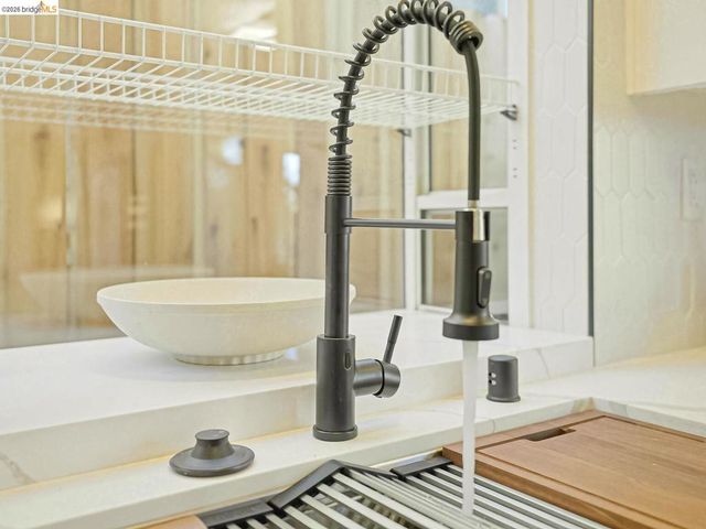 2392 Austin Ct, Castro Valley, CA 94546