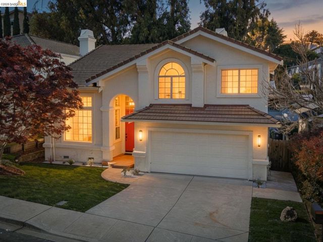 2392 Austin Ct, Castro Valley, CA 94546