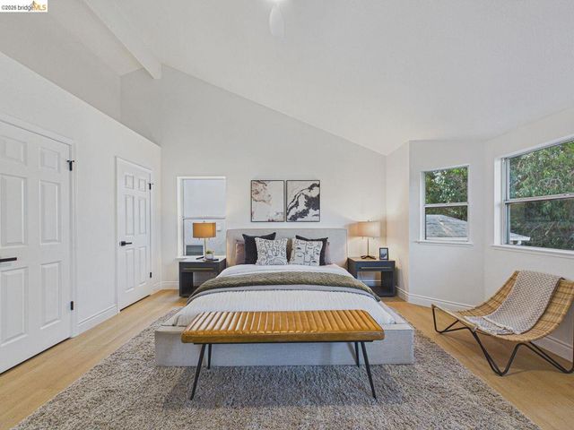 2392 Austin Ct, Castro Valley, CA 94546