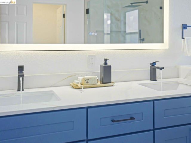 2392 Austin Ct, Castro Valley, CA 94546