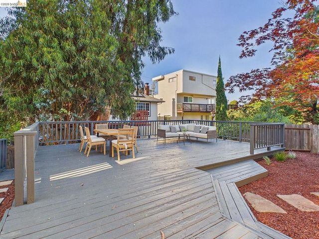 2392 Austin Ct, Castro Valley, CA 94546