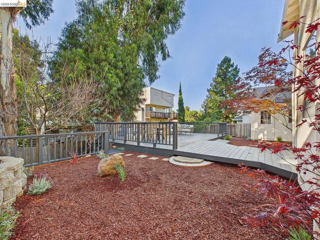 2392 Austin Ct, Castro Valley, CA 94546