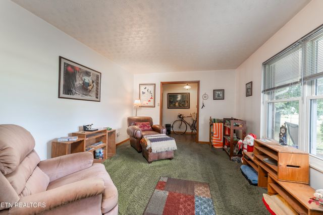 4009 Sevierville Pike, Knoxville, TN 37920