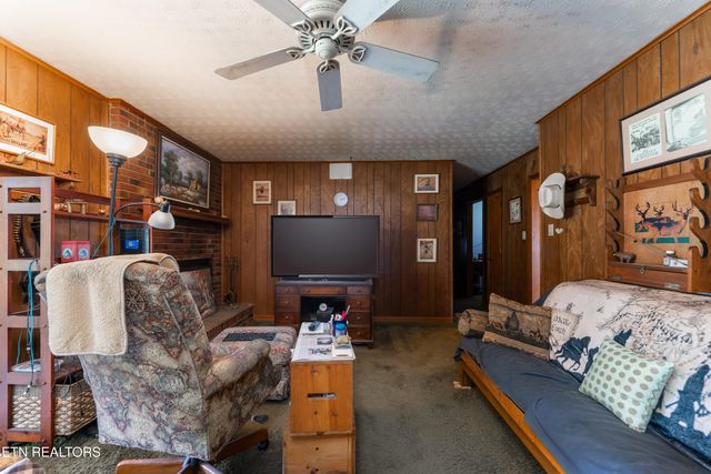 4009 Sevierville Pike, Knoxville, TN 37920