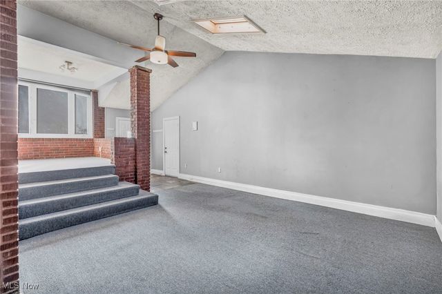 140 5th Street NE, North Canton, OH 44720