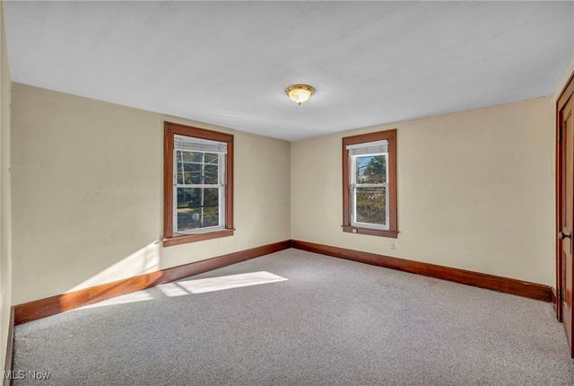 140 5th Street NE, North Canton, OH 44720