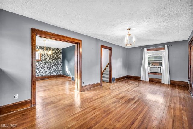 140 5th Street NE, North Canton, OH 44720