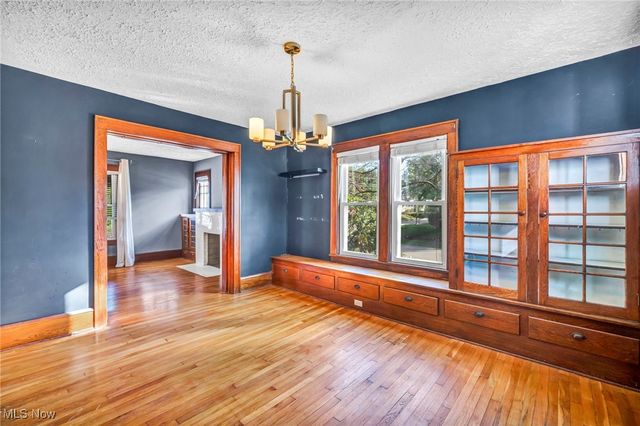 140 5th Street NE, North Canton, OH 44720