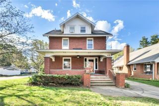 140 5th Street NE, North Canton, OH 44720