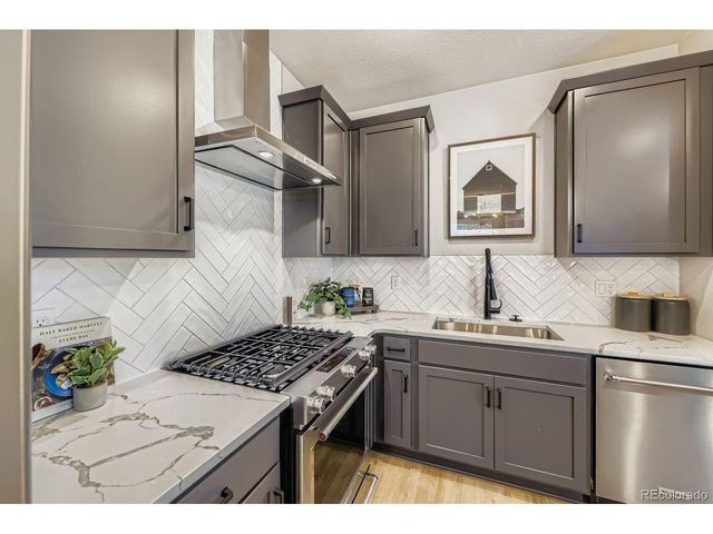 15284 W 68th Pl, Arvada, CO 80007