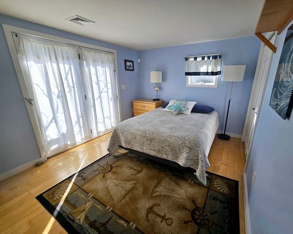 4 79th Street WINTER, Newburyport, MA 01950