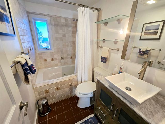 4 79th Street WINTER, Newburyport, MA 01950