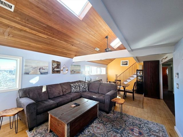 4 79th Street WINTER, Newburyport, MA 01950