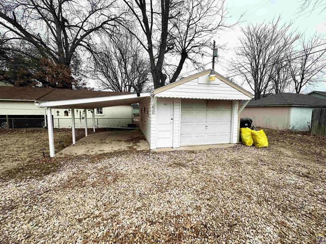 618 NE Grattan ST, Topeka, KS 66616