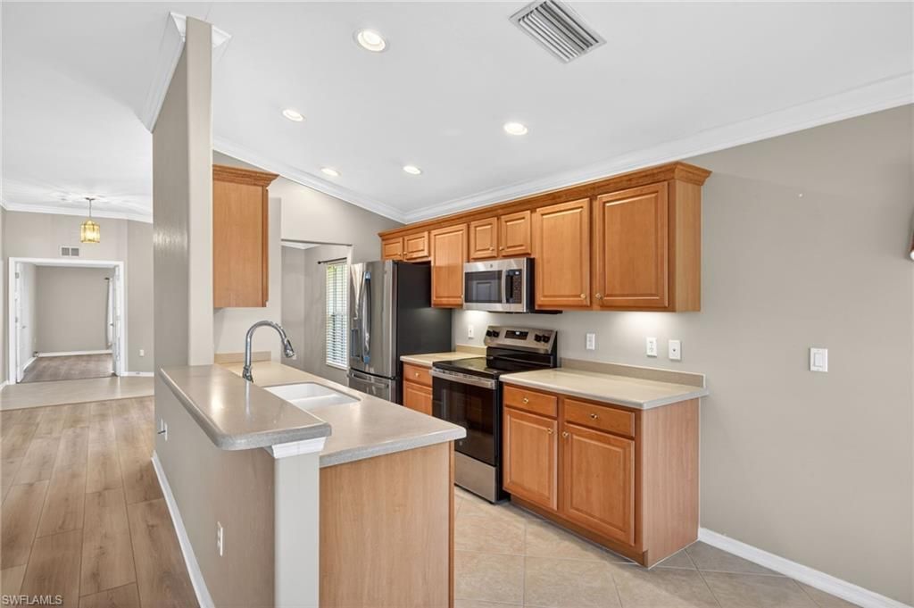 9550 Hemingway LN, FORT MYERS, FL 33913 — photo 5