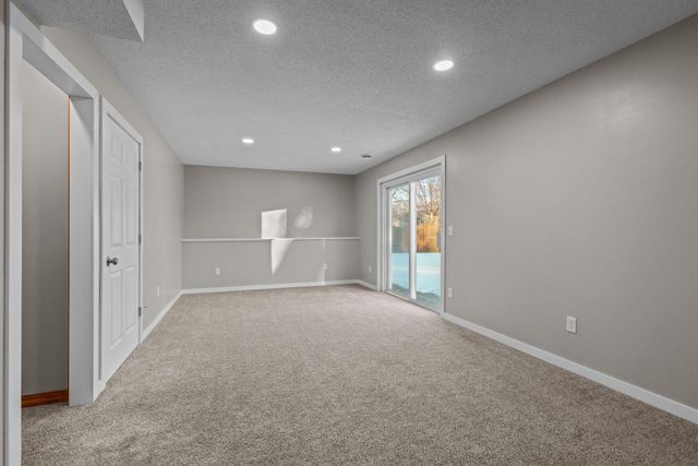 3506 134th Avenue NW, Andover, MN 55304