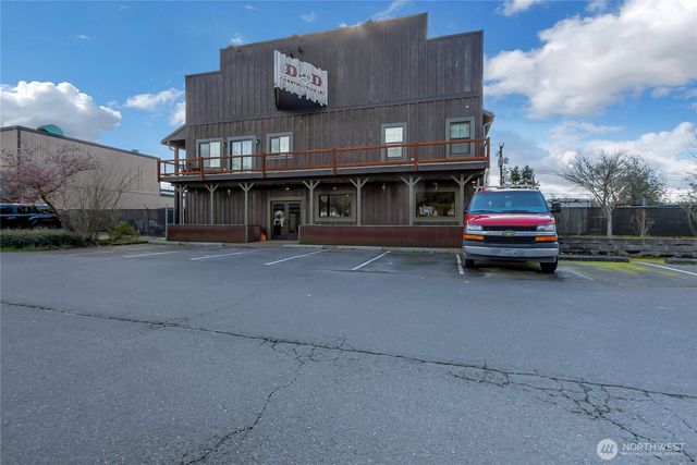 120 Corrin Avenue NW, Orting, WA 98360