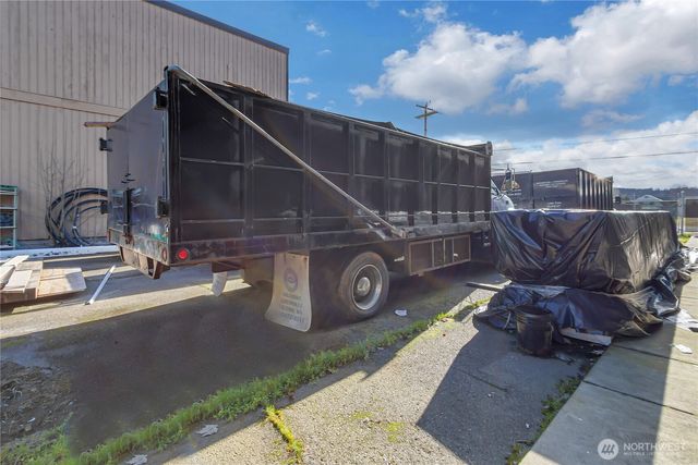 120 Corrin Avenue NW, Orting, WA 98360