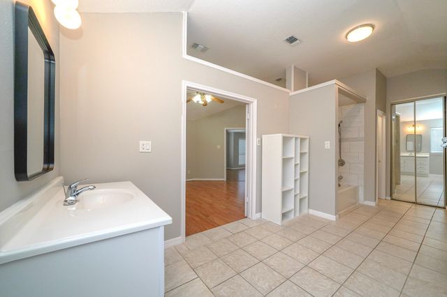 4610 Sunshine Drive, Sugar Land, TX 77479