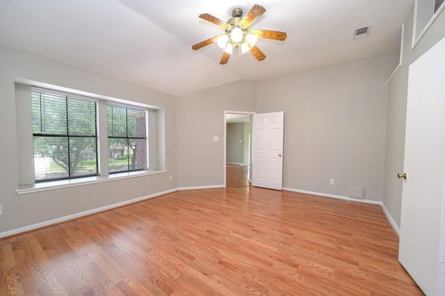 4610 Sunshine Drive, Sugar Land, TX 77479