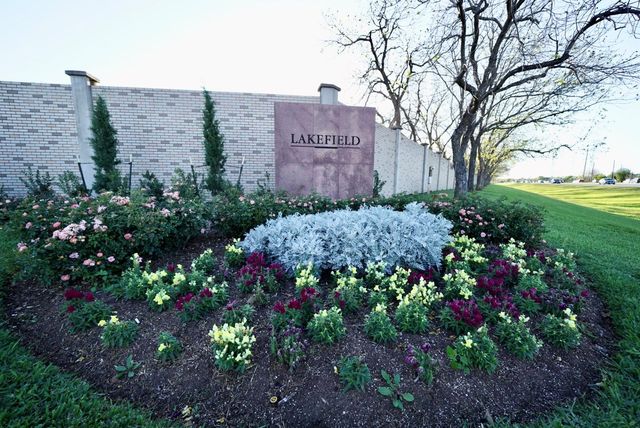 4610 Sunshine Drive, Sugar Land, TX 77479