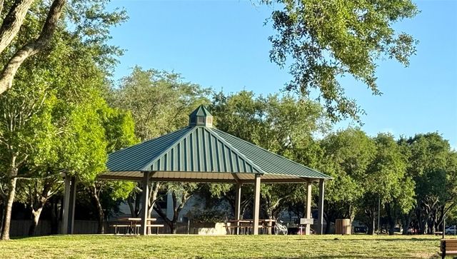 4610 Sunshine Drive, Sugar Land, TX 77479