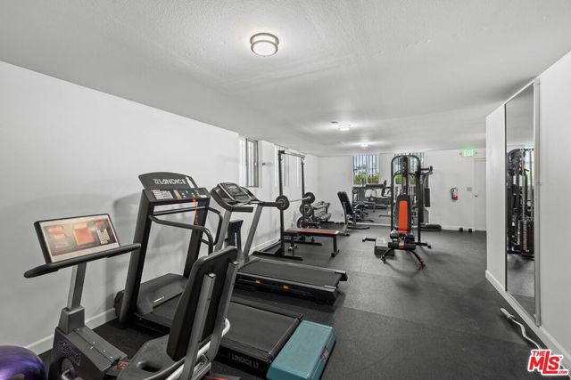 964 Hancock Avenue 103, West Hollywood, CA 90069