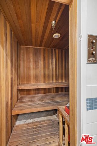 964 Hancock Avenue 103, West Hollywood, CA 90069