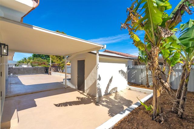 2203 SW 139th Ave, Miami, FL 33175