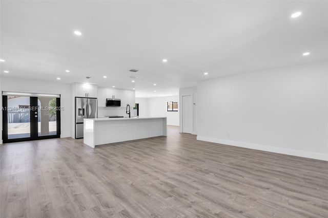 2203 SW 139th Ave, Miami, FL 33175