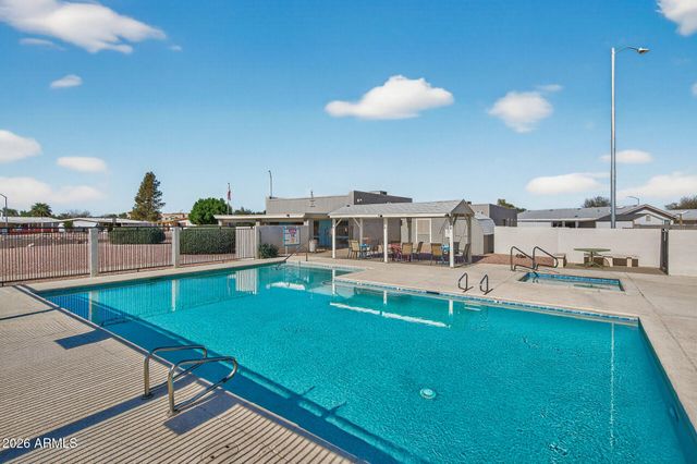 6607 W Camino De La Campana Avenue, Glendale, AZ 85308