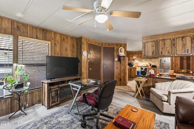 6607 W Camino De La Campana Avenue, Glendale, AZ 85308