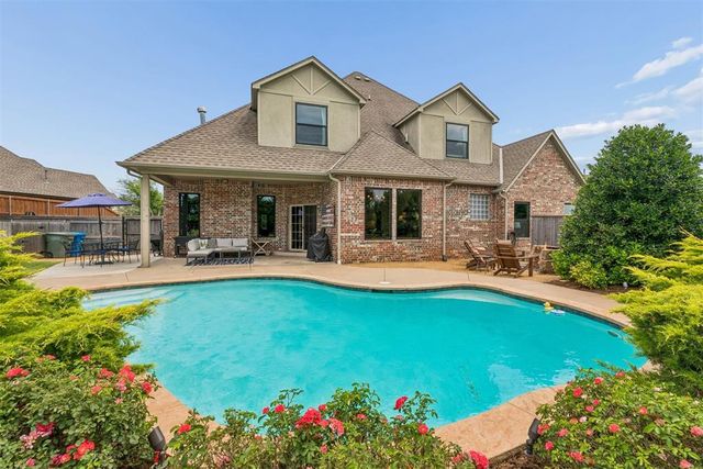 1217 River Chase Drive, Edmond, OK 73025