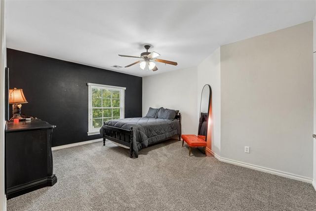 1217 River Chase Drive, Edmond, OK 73025