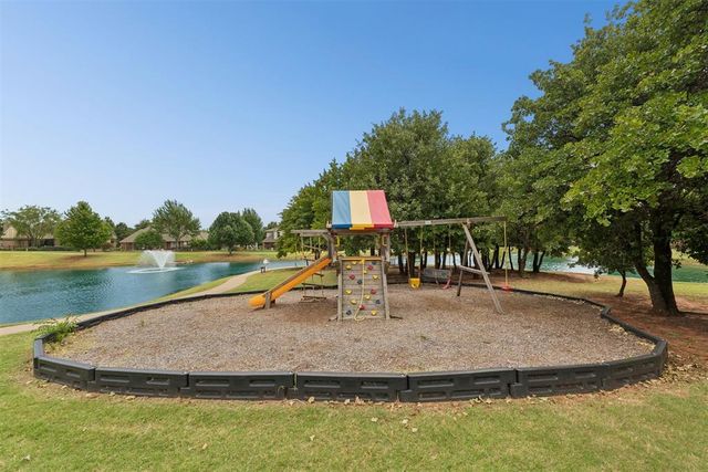 1217 River Chase Drive, Edmond, OK 73025