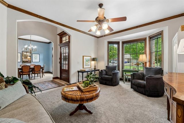 1217 River Chase Drive, Edmond, OK 73025