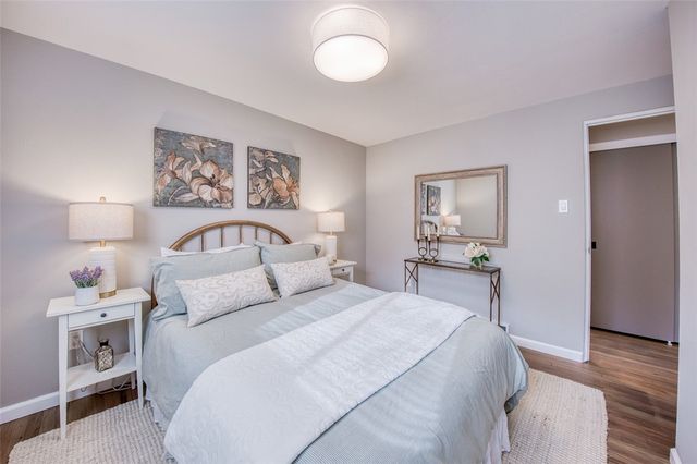 2661 Old Washington Rd, Upper St Clair, PA 15241