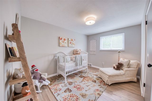 2661 Old Washington Rd, Upper St Clair, PA 15241