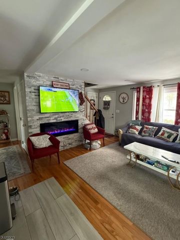 54 Hillairy Ave, Morristown Town, NJ 07960