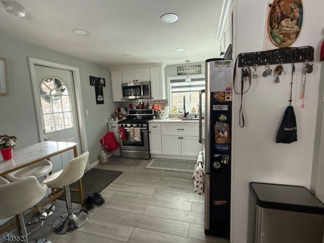 54 Hillairy Ave, Morristown Town, NJ 07960