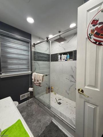 54 Hillairy Ave, Morristown Town, NJ 07960