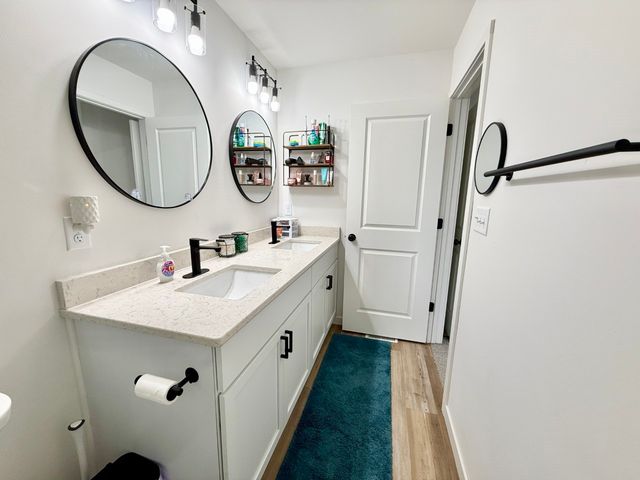 425 Galileo Drive, Riverside, IA 52327